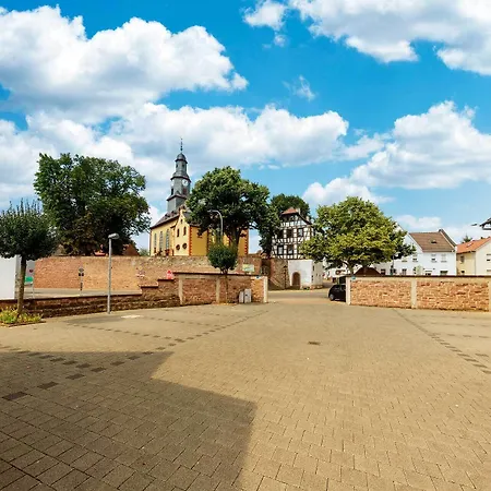 Zum Adler فندق 3*